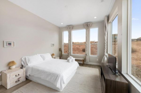 Page Arizona border town- Desert Sky room near Lake Powell
